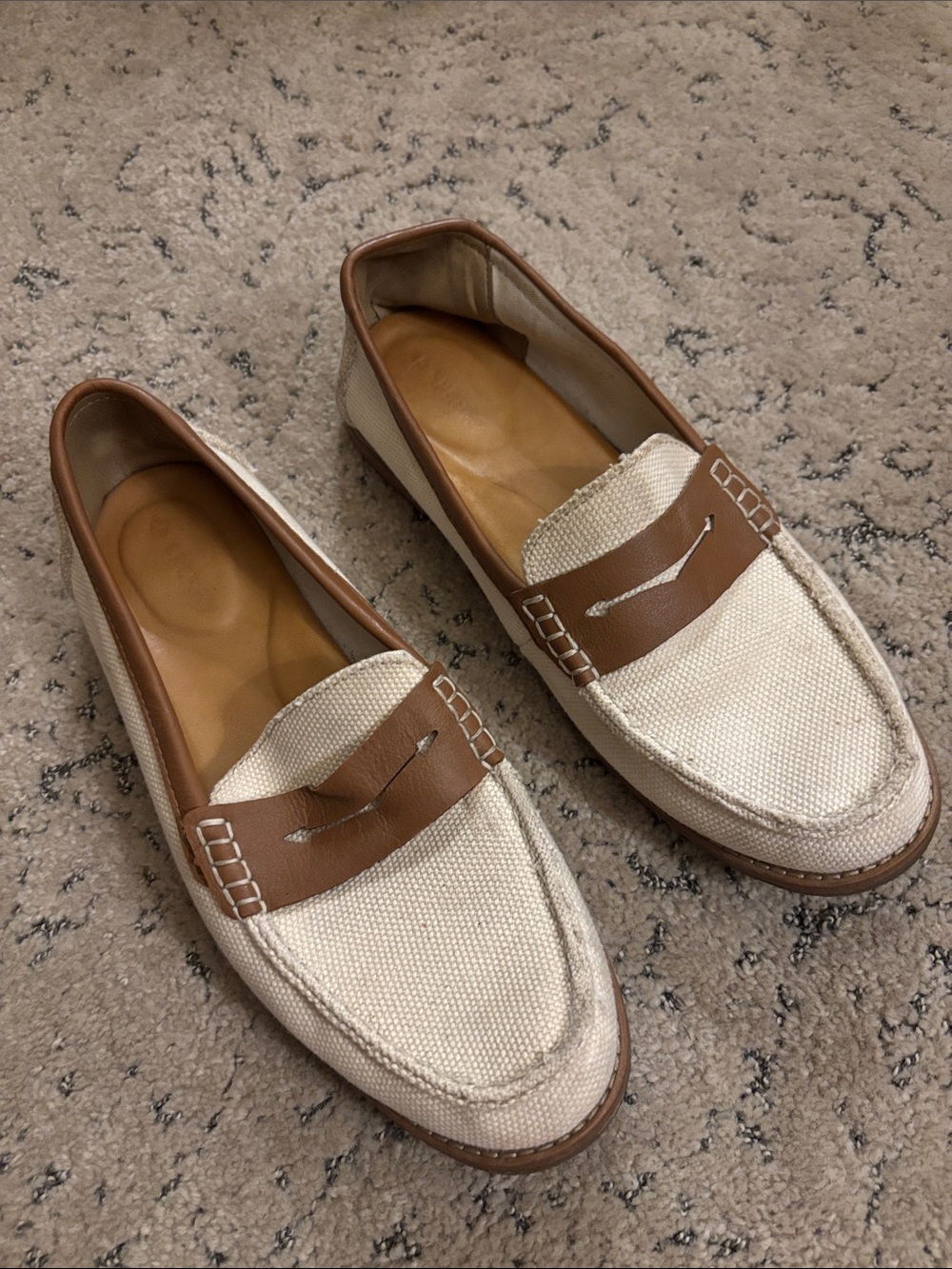 Sperry Seaport women’s Canvas Penny Loafers in Cream with Brown Trim Sz 9